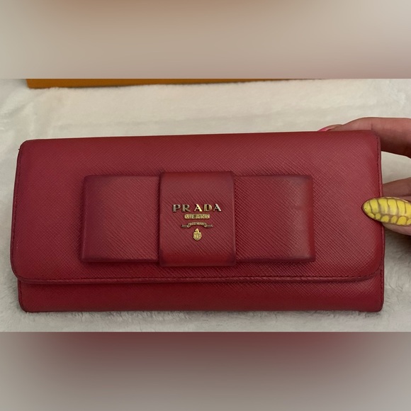 Prada Pink Leather Wallet with Gold Hardware and Gorgeous Bow 🎀🎀Detail EUC🤩💕 - Picture 1 of 14